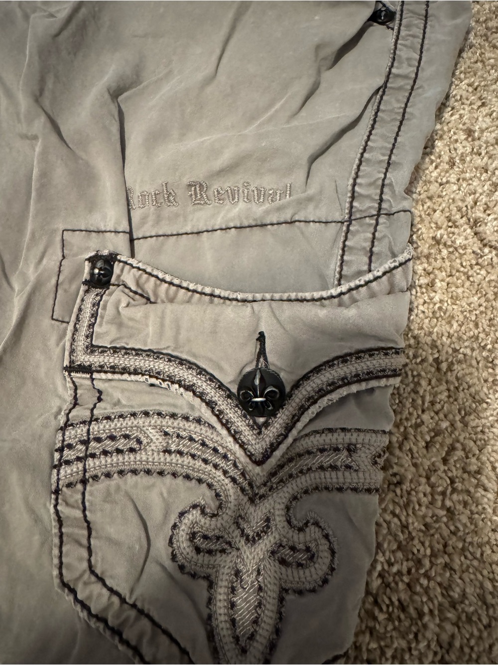 Rock Revival Cargo Shorts Mens 38 Gray Black Stitch Streetwear Y2K Skate - Read - Picture 4 of 7